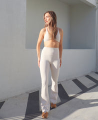 Signature Flare Leggings